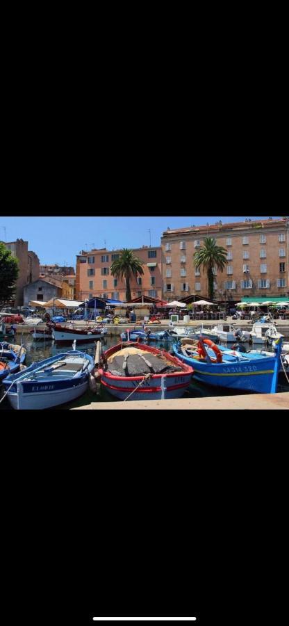 Ajaccio Magnifique T2 45M2 Neuf 5 Personnes Clim Wifi Stationnement Gratuit Centre Ville Plage A 300M Eksteriør bilde